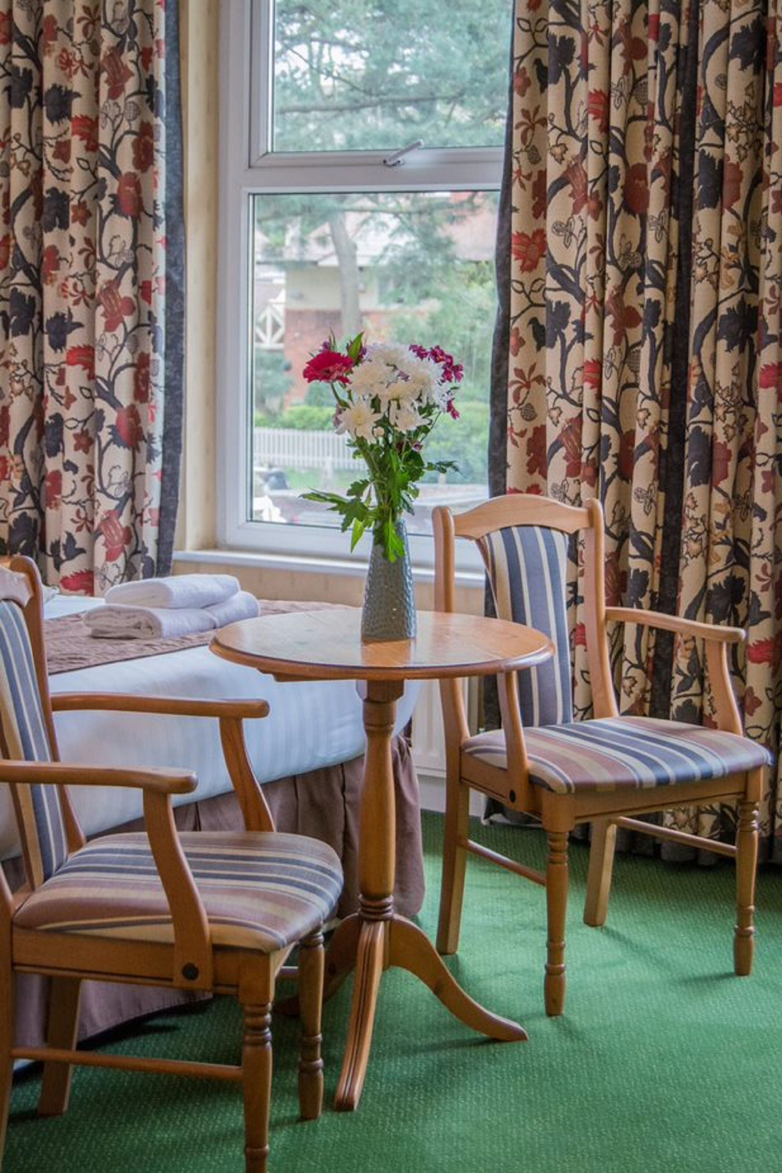 executive double room | desk, iron/ironing board, bed sheets, alarm clocks