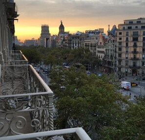 Deluxe Room | Minibar, in-room safe, soundproofing, free WiFi - Hotel Sixtytwo Barcelona (Barcelona)