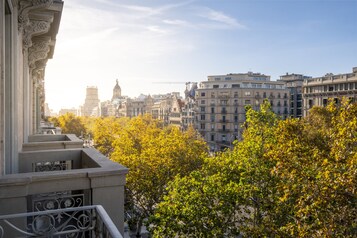Quarto luxo | 1 quarto, frigobar, cofres nos quartos, quartos à prova de som