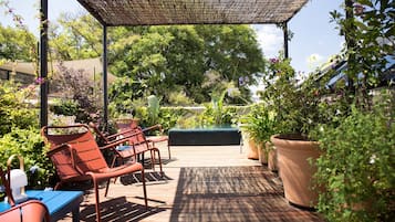Sundeck