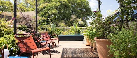 Sundeck