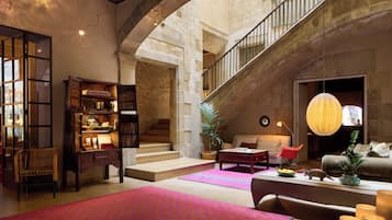 Sala de estar en el lobby