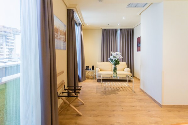 Panoramic Suite, Terrace