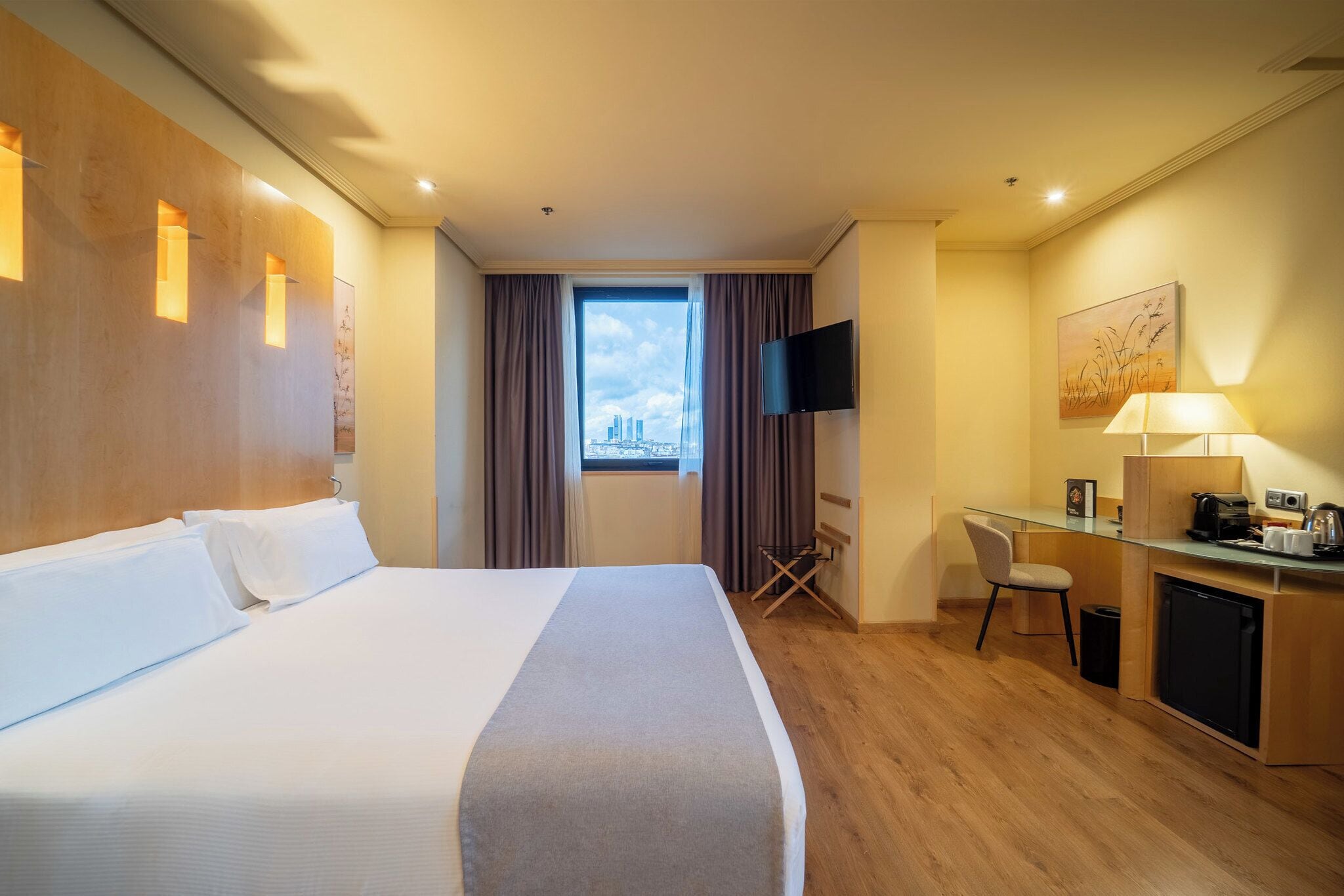 Premium bedding, minibar, in-room safe, desk