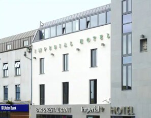 Exterior - Imperial Hotel (Galway)