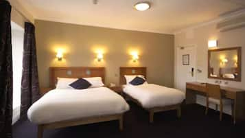 Standard Triple Room | In-room safe, desk, iron/ironing board, free WiFi