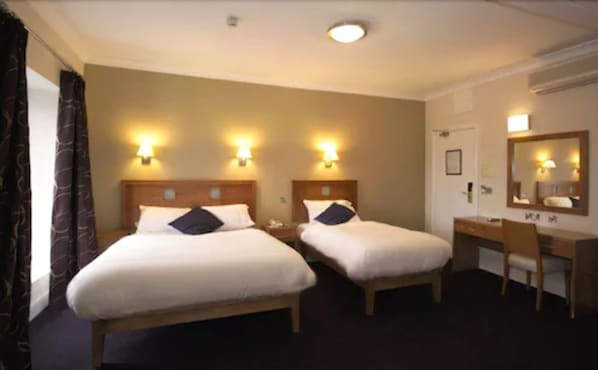 Standard Triple Room | In-room safe, desk, iron/ironing board, free WiFi