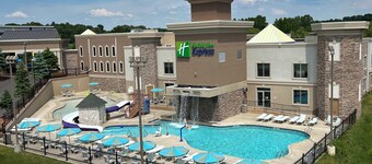 Holiday Inn Express Wisconsin Dells by IHG