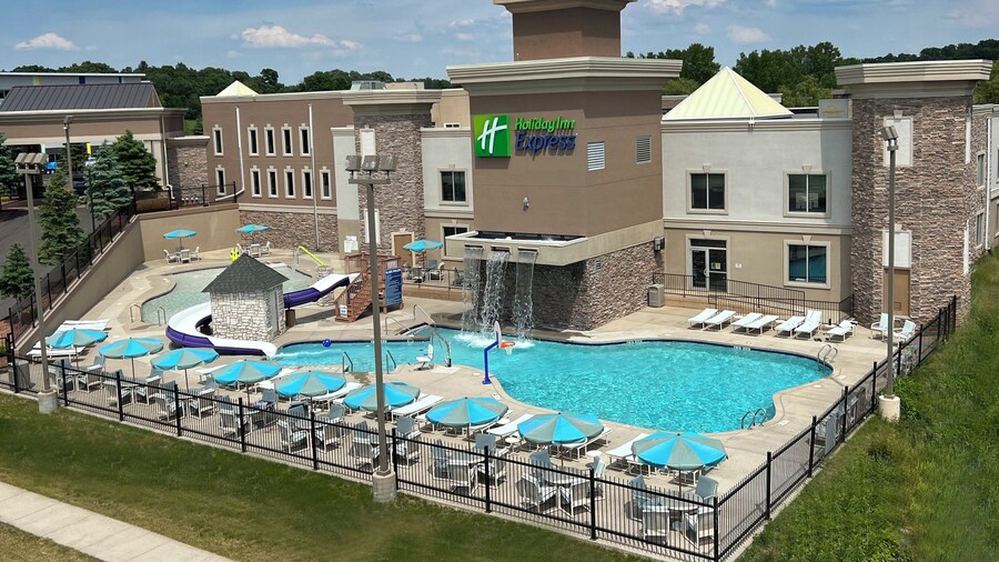 Holiday Inn Express Wisconsin Dells by IHG