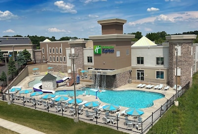 Holiday Inn Express Wisconsin Dells by IHG
