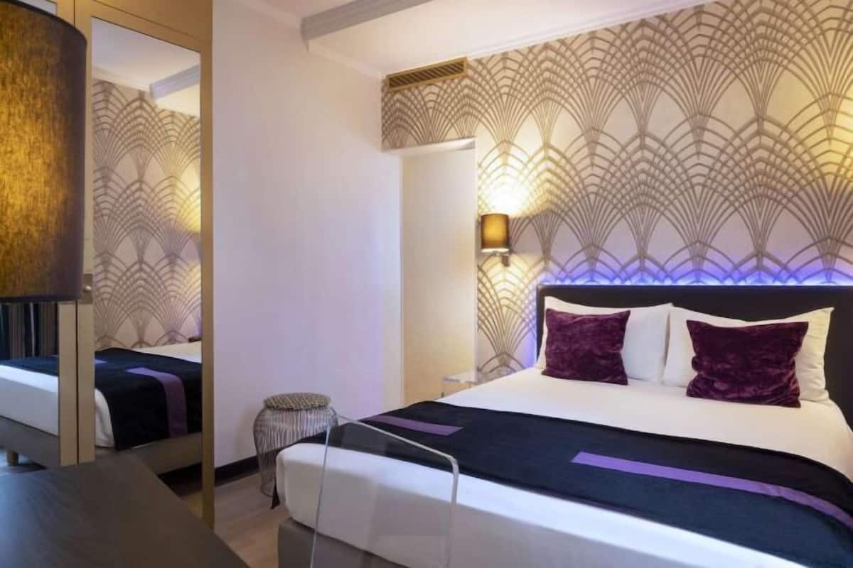 In-room safe, desk, free cots/infant beds, free WiFi