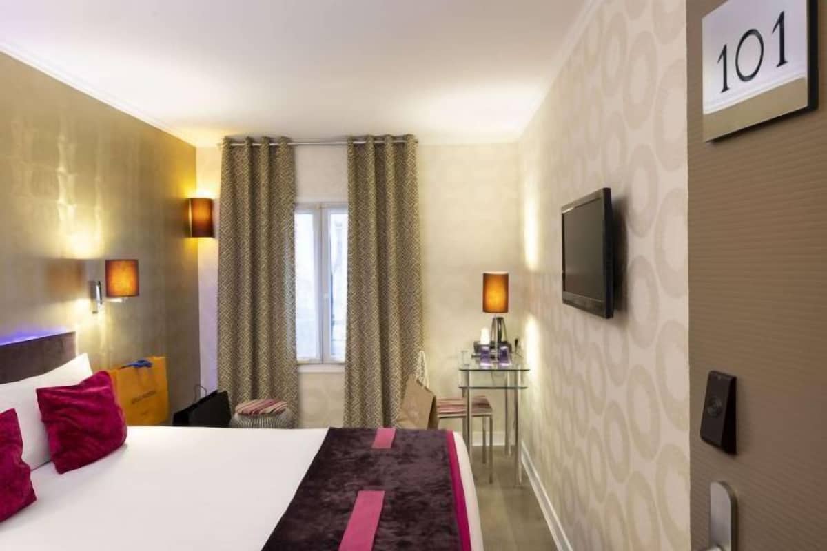 In-room safe, desk, free cots/infant beds, free WiFi