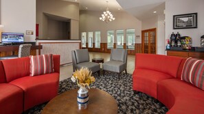 Lobby sitting area - Best Western Wheatland Inn (Colfax)