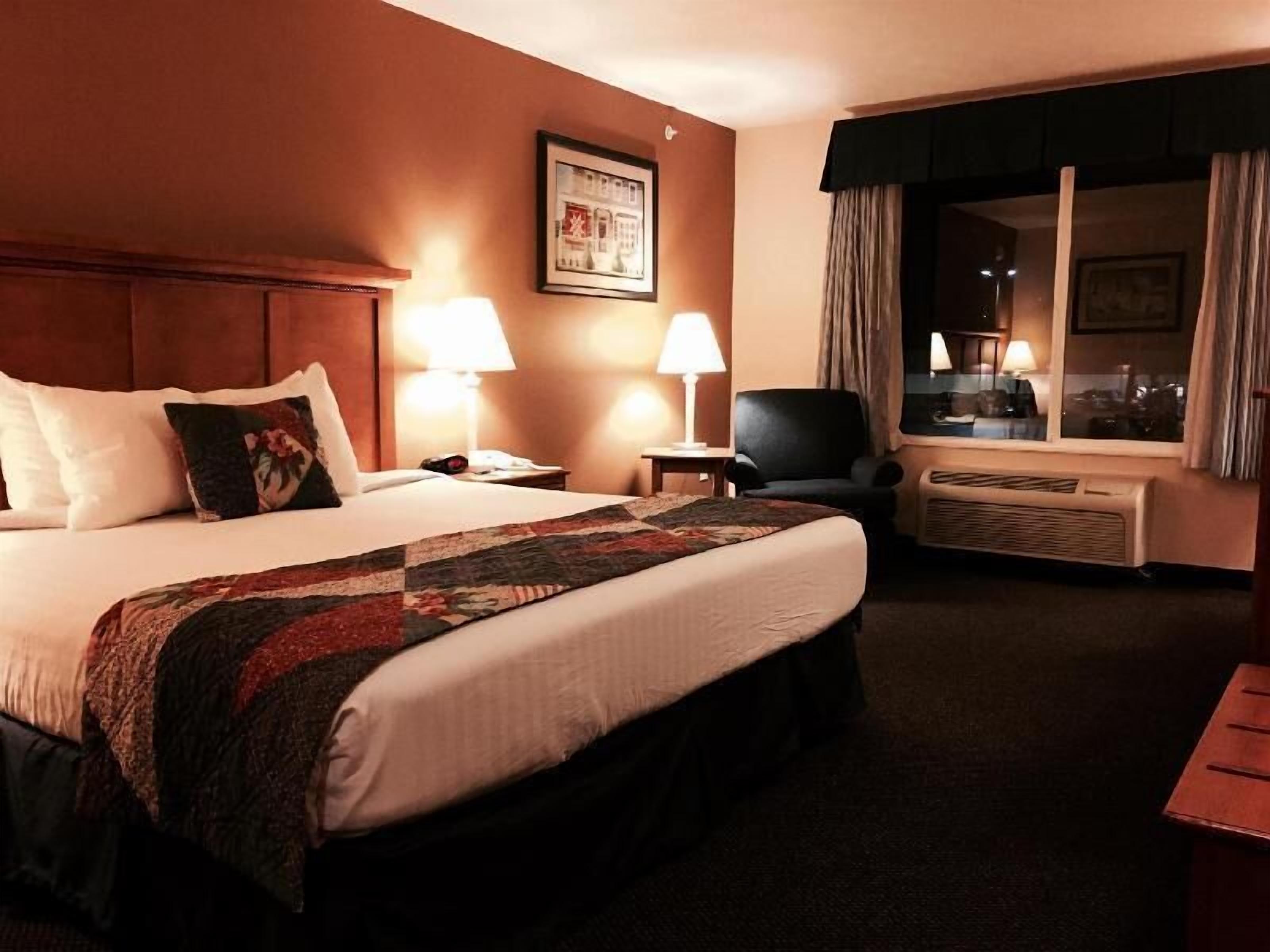 Desk, blackout curtains, iron/ironing board, free cots/infant beds