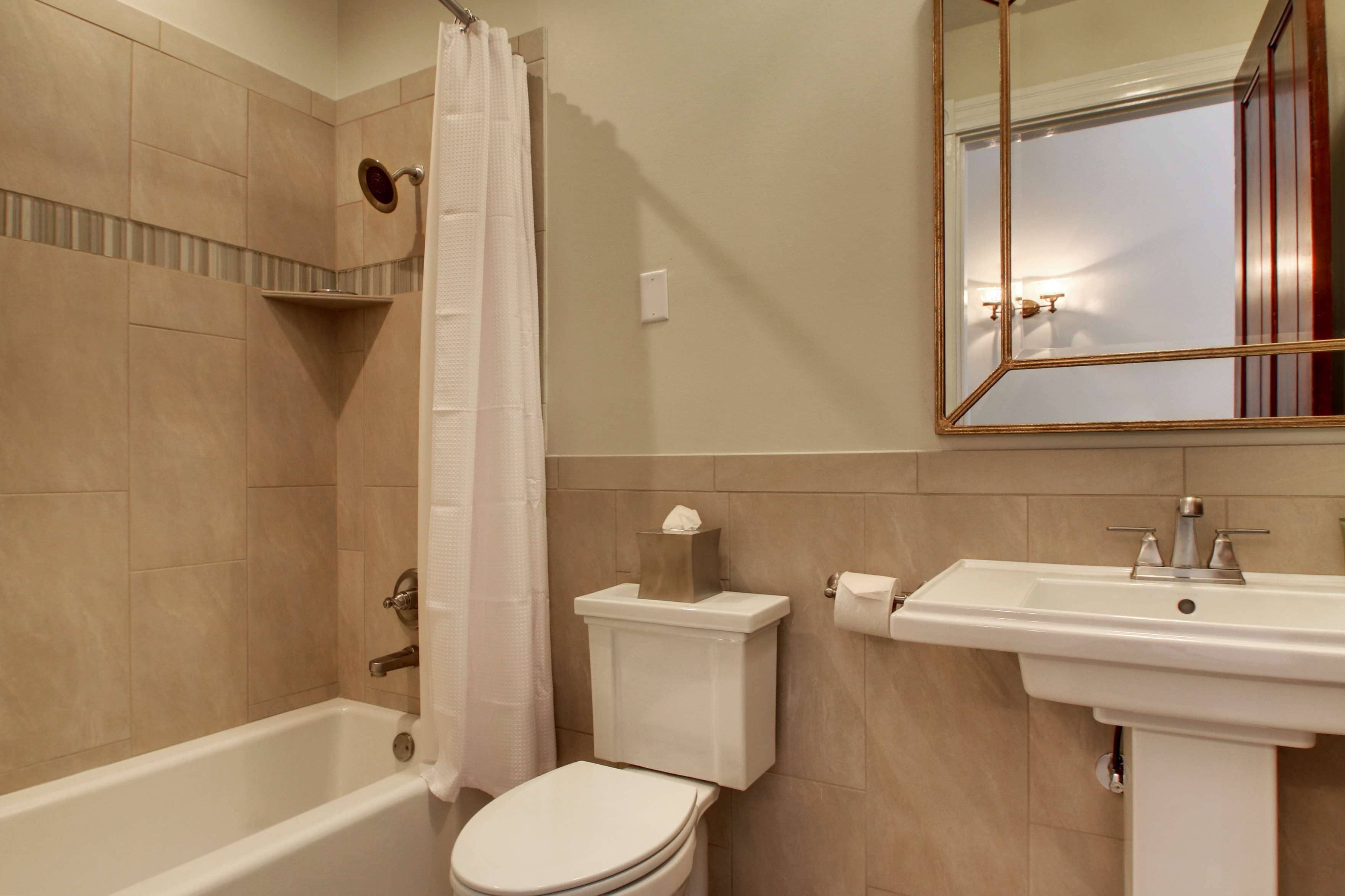 suite, 1 king bed, non smoking, fireplace | bathroom | designer toiletries, hair dryer, towels