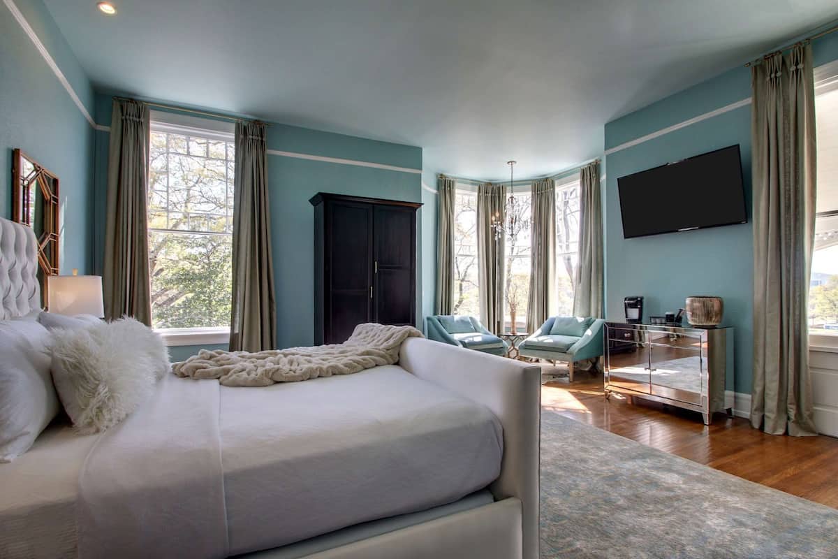 Premium bedding, pillow-top beds, desk, iron/ironing board