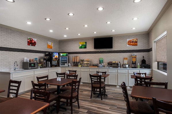 Free buffet breakfast