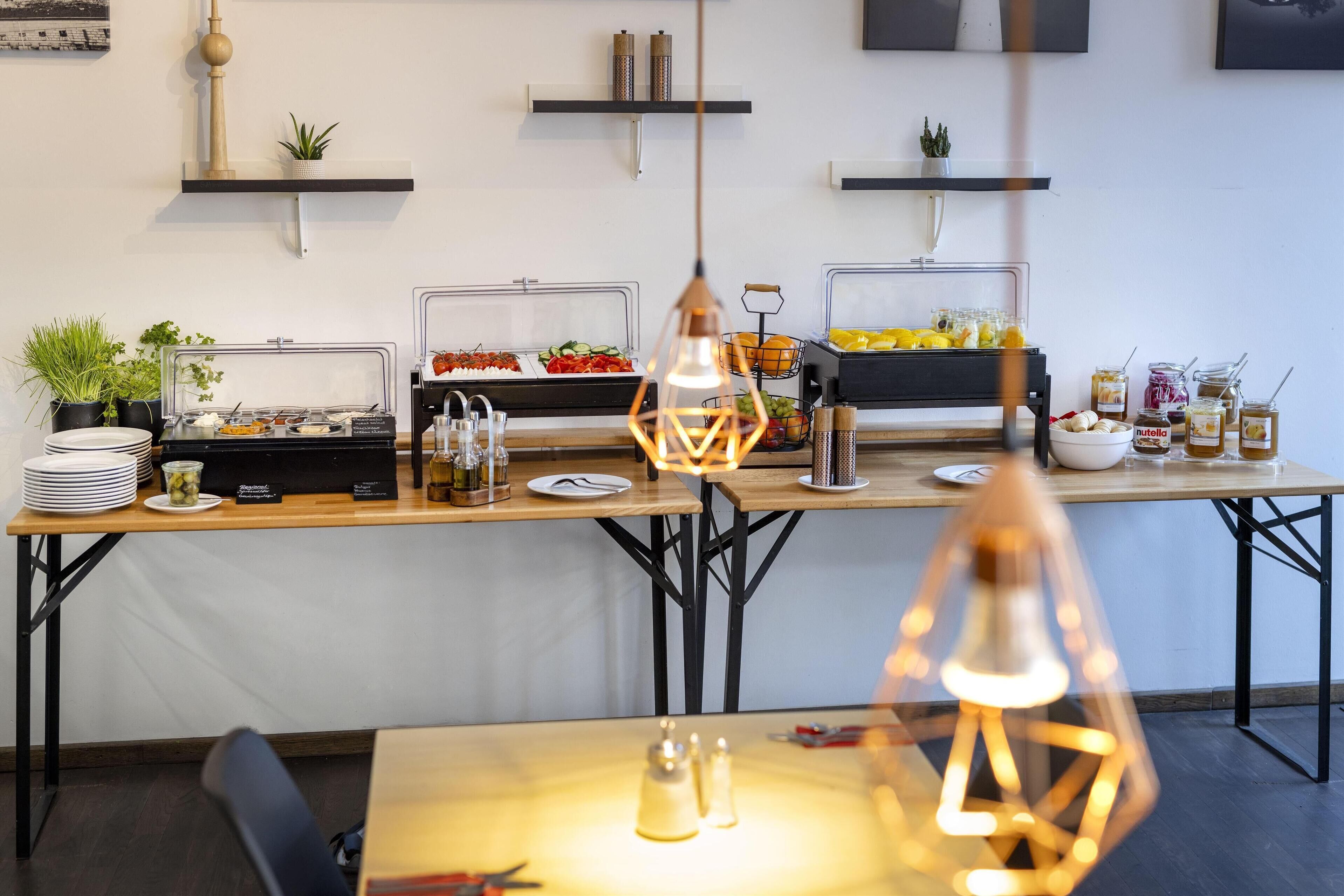 daily continental breakfast (eur 17 per person)