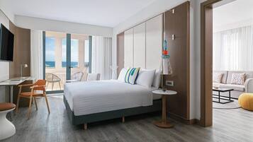 Suite Club, 1 cama King size y sofá cama, para no fumadores | 1 habitación, ropa de cama de alta calidad y minibar