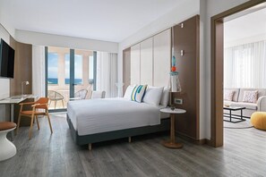 Ropa de cama de alta calidad y minibar 