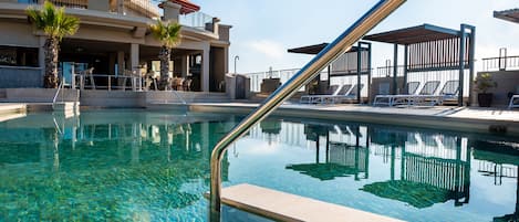 Indoor pool, seasonal outdoor pool, sun loungers