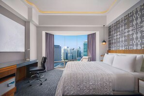 Room, 1 King Bed, Non Smoking | Premium bedding, pillowtop beds, minibar, in-room safe - Le Méridien Kuala Lumpur (Kuala Lumpur)