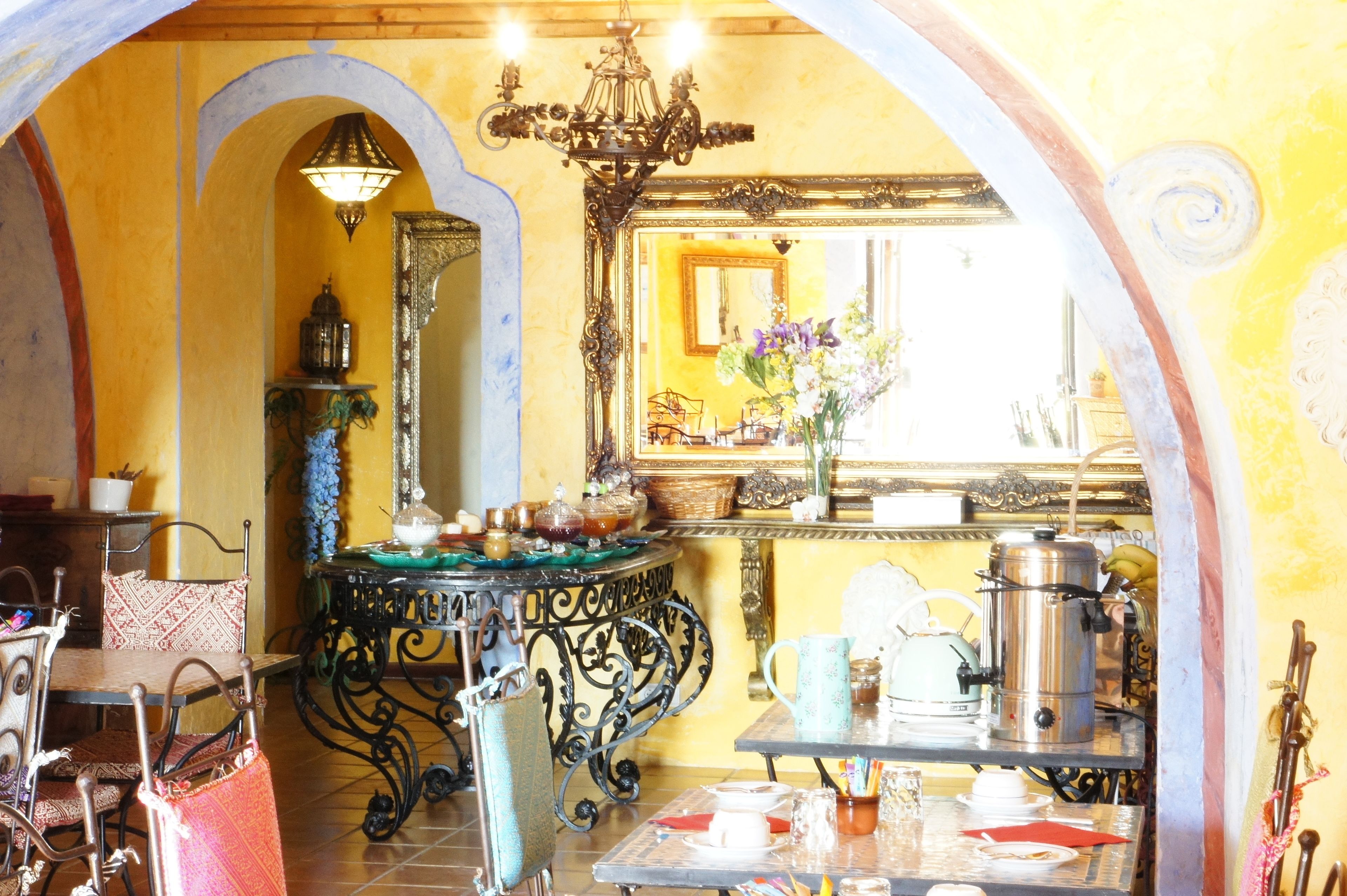 daily cooked-to-order breakfast (eur 10 per person)