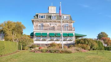 Bagian depan properti