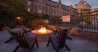 Club Wyndham Long Wharf