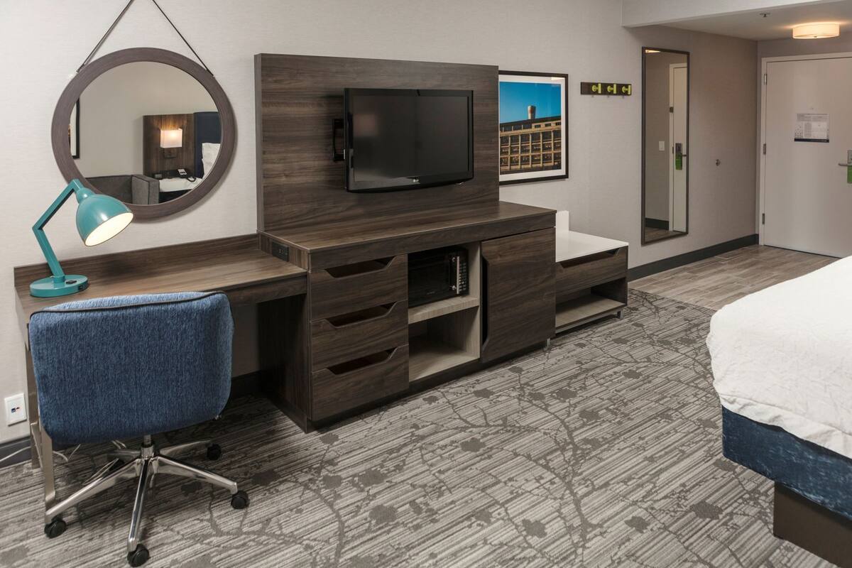 In-room safe, desk, iron/ironing board, free cribs/infant beds
