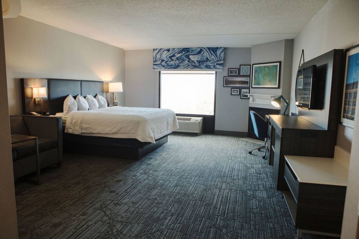 In-room safe, desk, iron/ironing board, free cribs/infant beds
