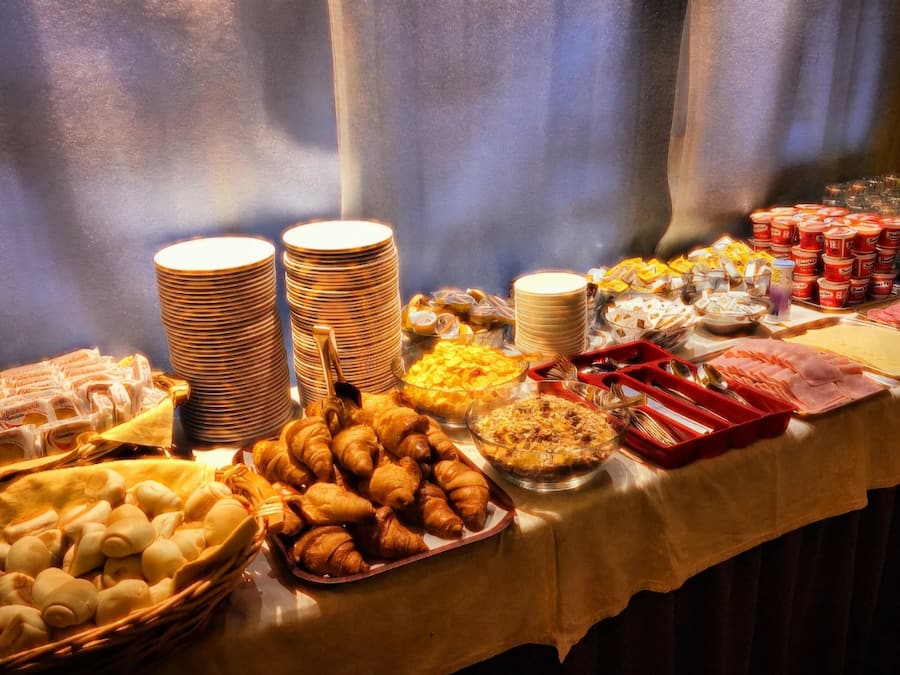 Daily buffet breakfast (EUR 10 per person)