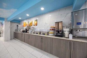 Petit déjeuner buffet compris tous les jours