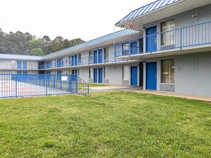 Exterior - Rodeway Inn & Suites Carrollton (Carrollton)