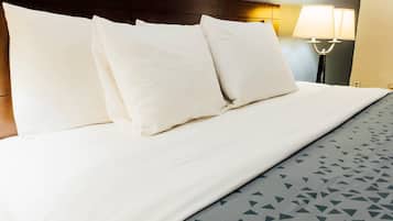 Iron/ironing board, free WiFi, bed sheets