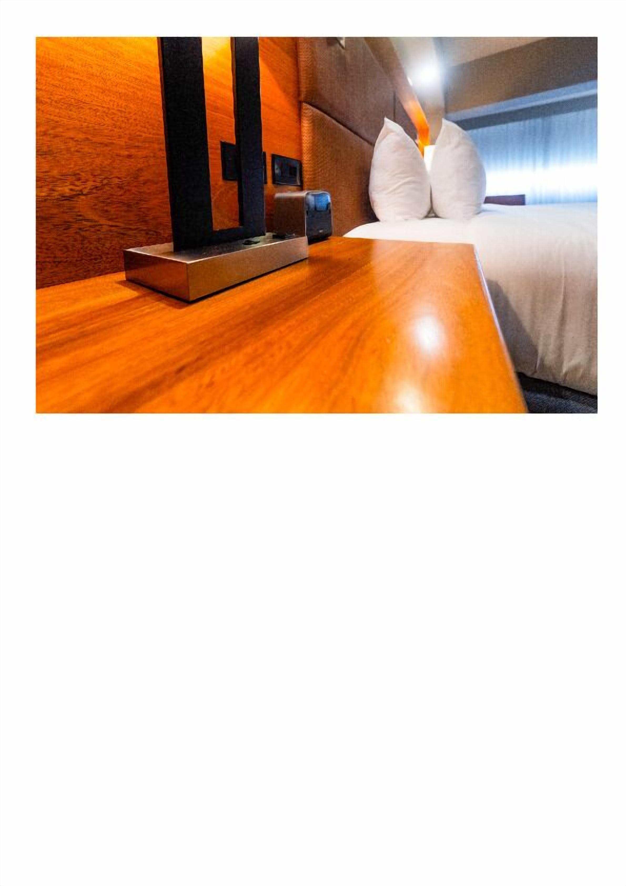 room, 1 king bed, non smoking | 1 bedroom, hypo-allergenic bedding, down duvets, pillow-top beds