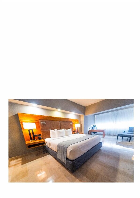 Premium Suite, 1 Bedroom, Non Smoking | 1 bedroom, hypo-allergenic bedding, down comforters, pillowtop beds