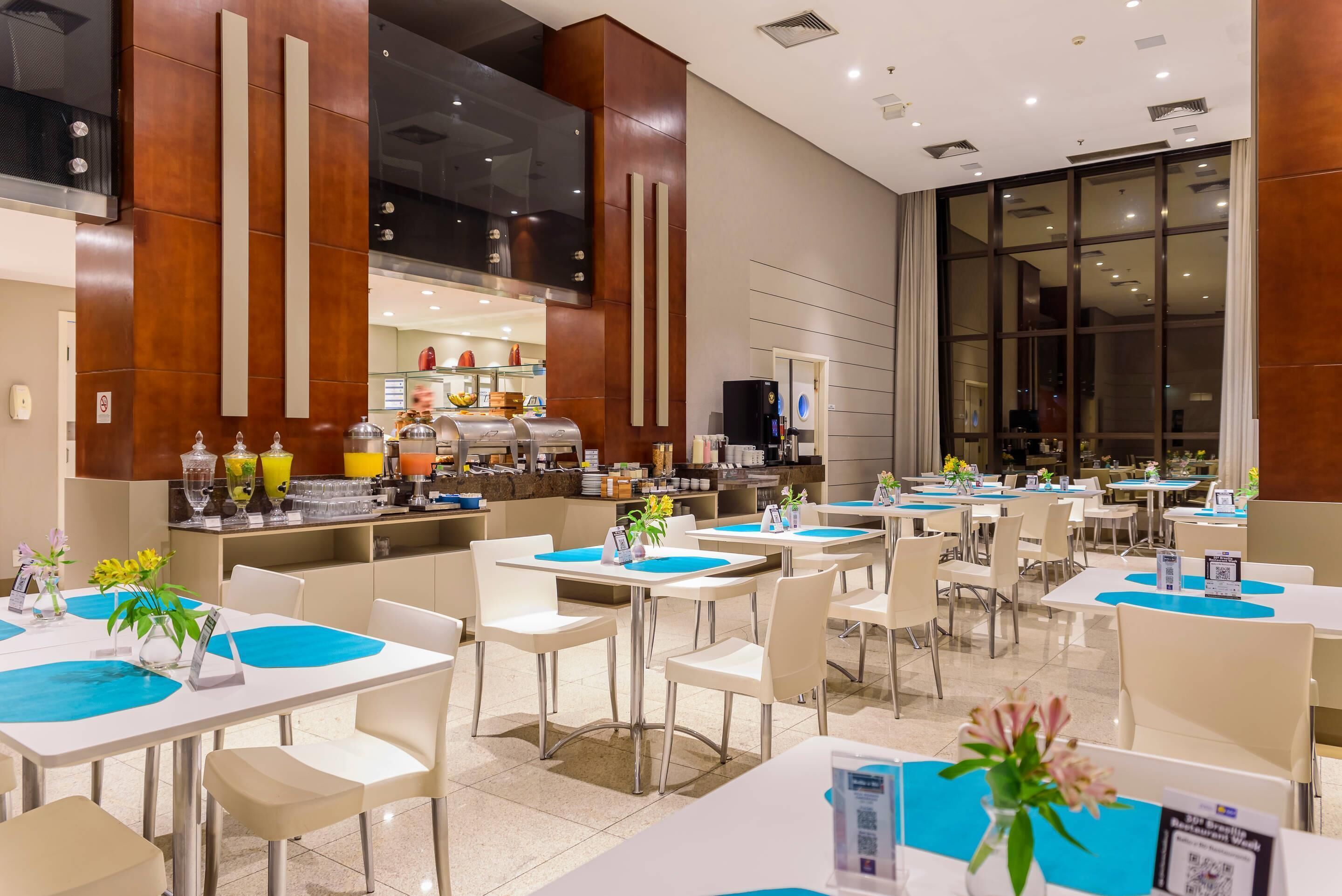 Se sirven desayunos, almuerzos y cenas