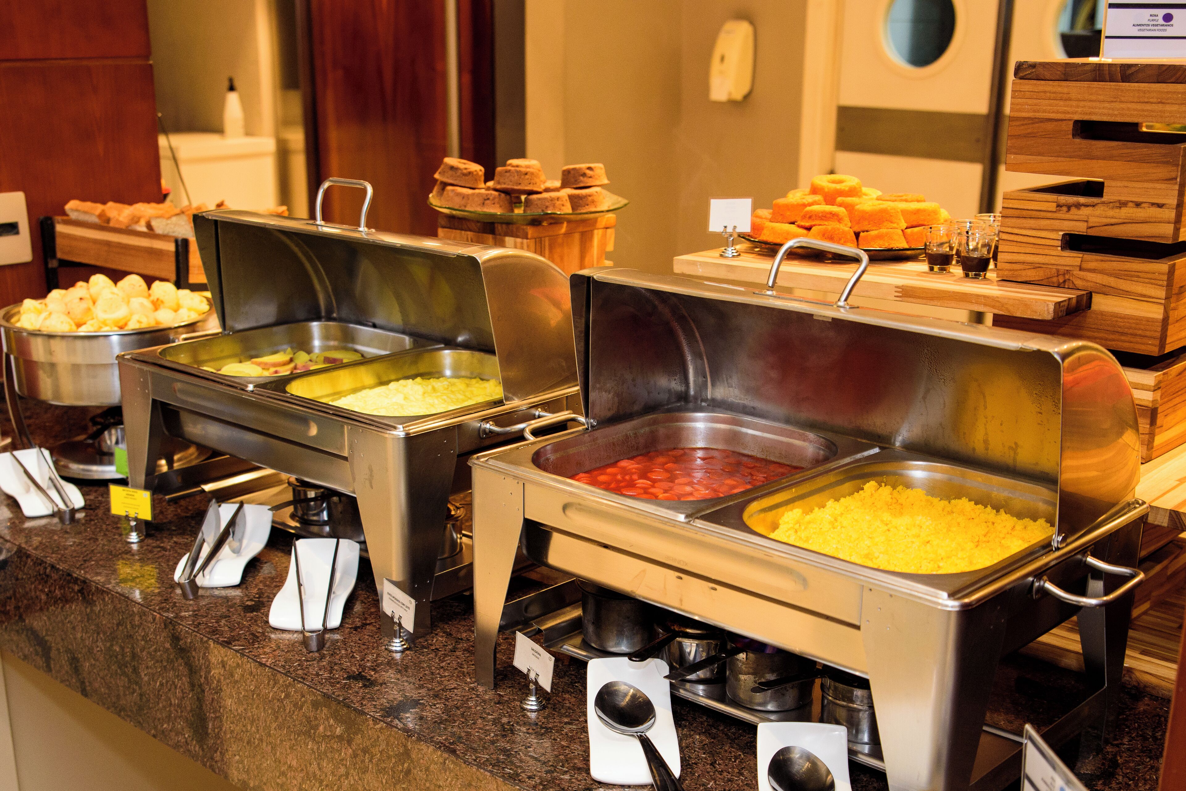 breakfast, lunch and dinner served