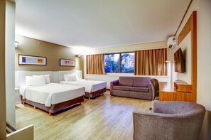 Luxury Suite, 2 Twin Beds, Non Smoking | Minibar, in-room safe, desk, laptop workspace