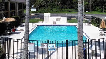 Outdoor pool, sun loungers