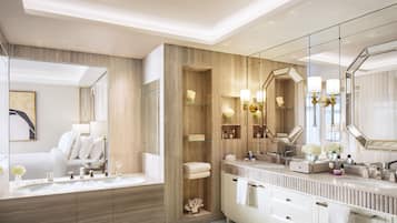 Suite, 1 habitación, terraza (Ocean) | Baño | Bañera y ducha independientes y cabezal de ducha tipo lluvia