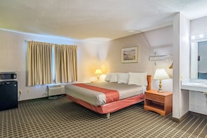 Desk, blackout curtains, free WiFi, bed sheets