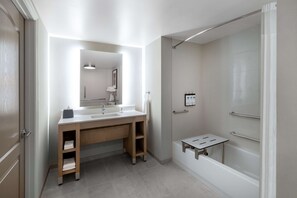 Ducha y bañera combinadas y cabezal de ducha tipo lluvia