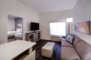 1 bedroom, in-room safe, individually furnished, desk
