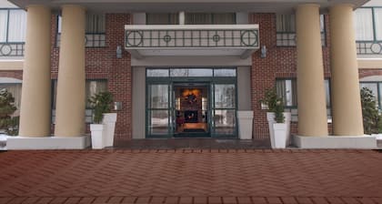 Holiday Inn Express Hotel & Suites Buffalo-Airport by IHG