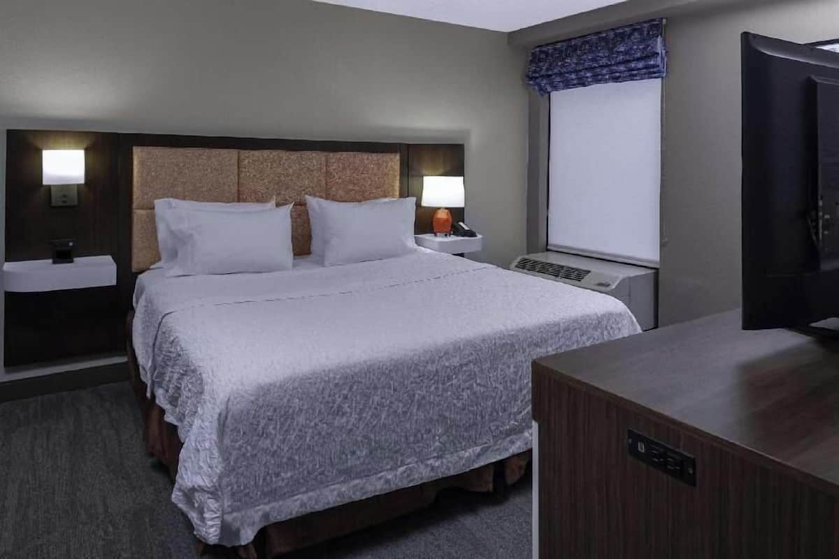 Premium bedding, down comforters, pillowtop beds, desk
