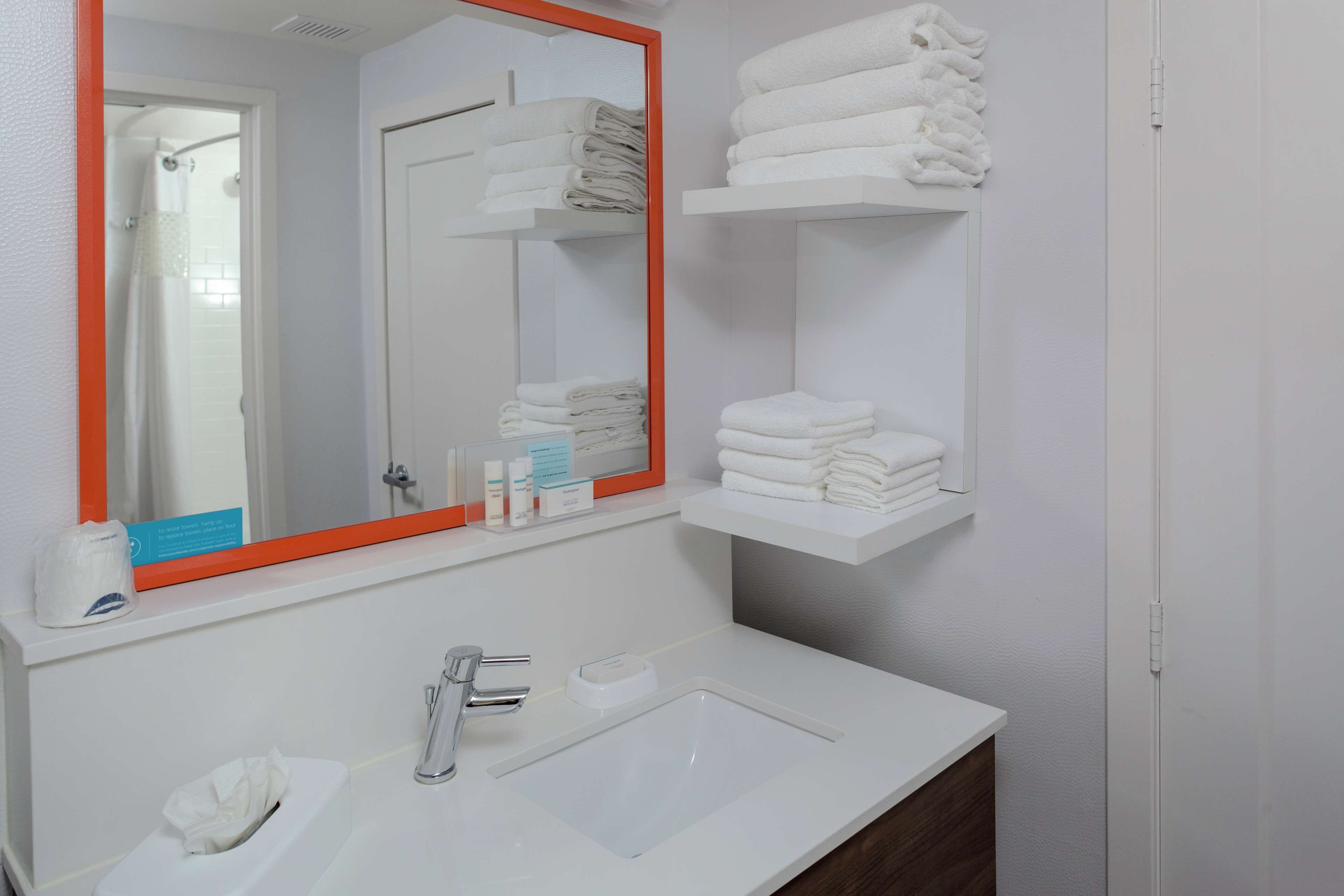 combined shower/bathtub, free toiletries, hair dryer, bathrobes