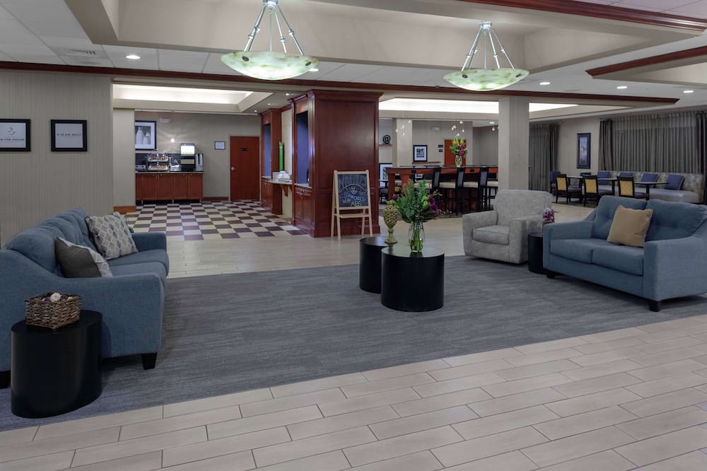 Hampton Inn Woodbridge