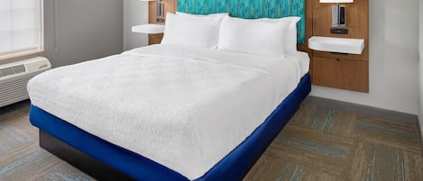 Suite, 1 King Bed, Non Smoking | In-room safe, desk, iron/ironing board, free cribs/infant beds